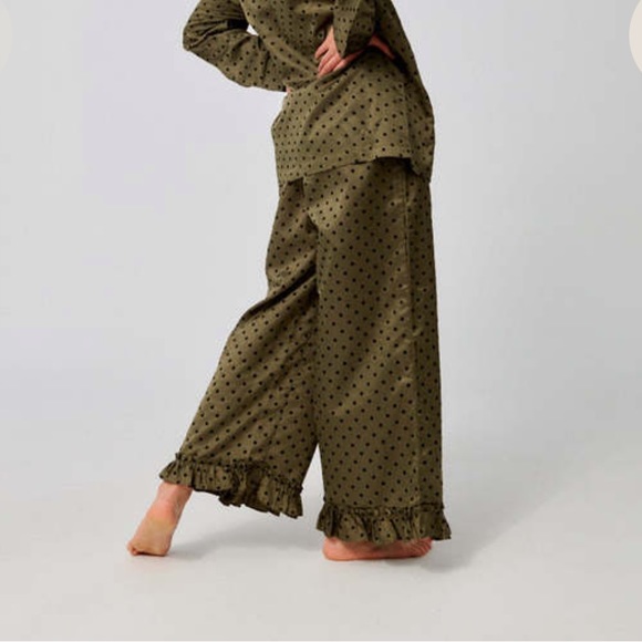 Batsheva Dot Pajama Set - Picture 10 of 11